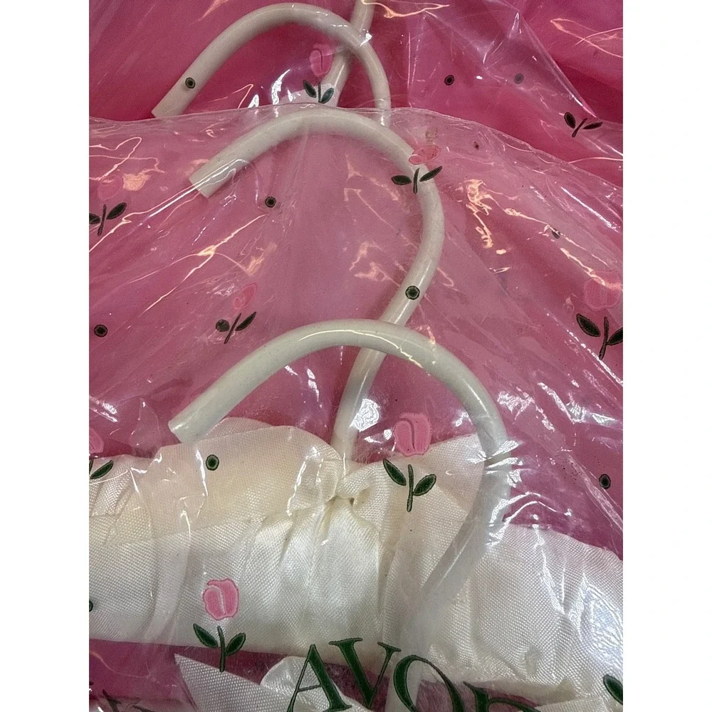 Vintage 1986 Avon Luxury Hangers White Satin Padded Pink Rose Floral Set of 10